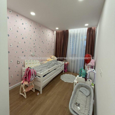 Продам квартиру, Льва Ландау просп. , 3 кім., 97 м², евроремонт 