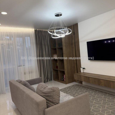 Продам квартиру, Льва Ландау просп. , 3 кім., 97 м², евроремонт 