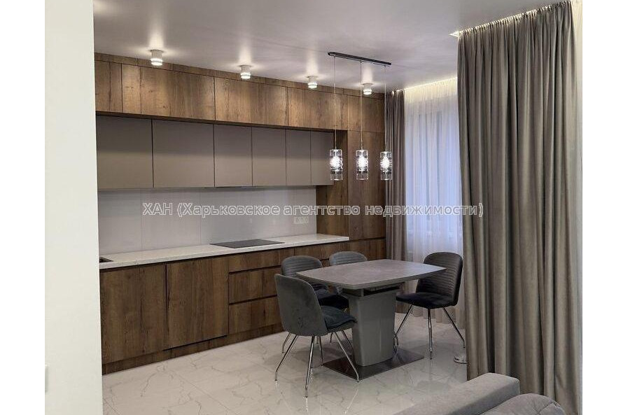Продам квартиру, Льва Ландау просп. , 3 кім., 97 м², евроремонт 