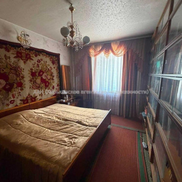 Продам квартиру, Старошишковская ул. , 3  ком., 64.70 м², капитальный ремонт 
