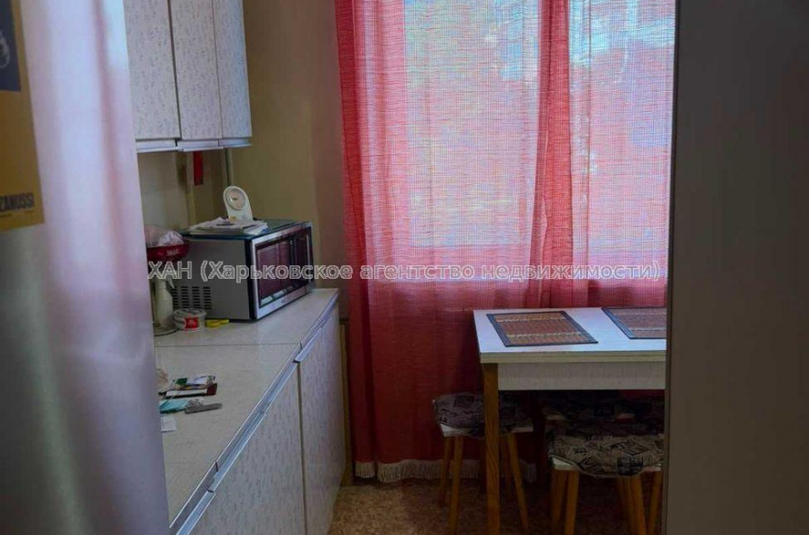 Продам квартиру, Старошишковская ул. , 3  ком., 64.70 м², капитальный ремонт 