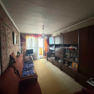 Продам квартиру, Старошишковская ул. , 3  ком., 64.70 м², капитальный ремонт 