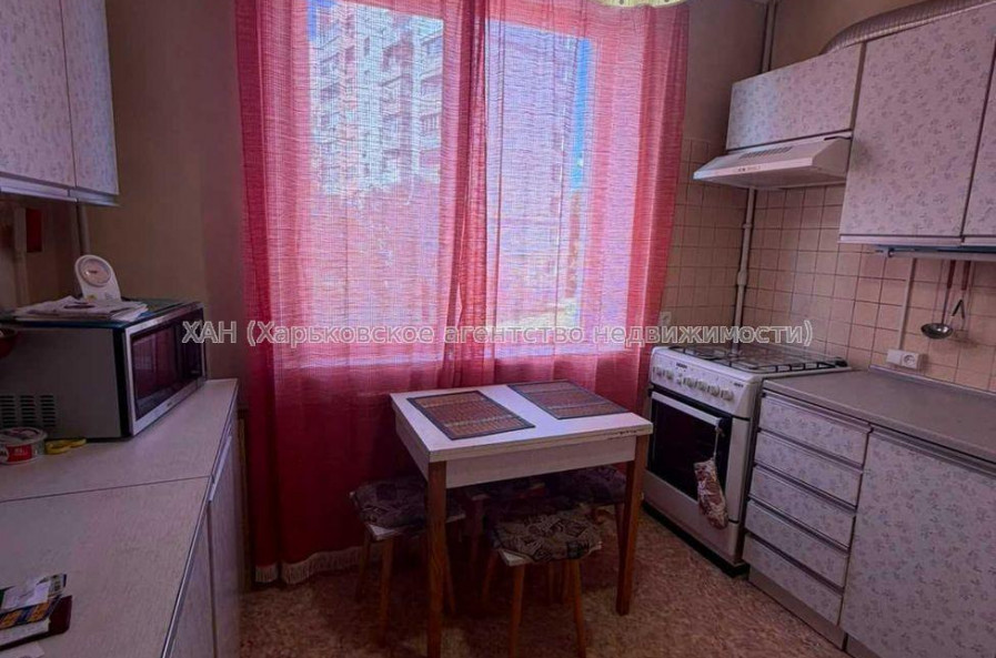 Продам квартиру, Старошишковская ул. , 3  ком., 64.70 м², капитальный ремонт 