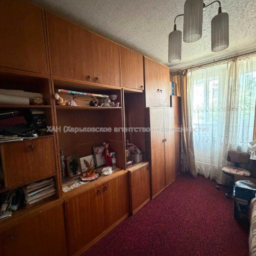 Продам квартиру, Старошишковская ул. , 3  ком., 64.70 м², капитальный ремонт 