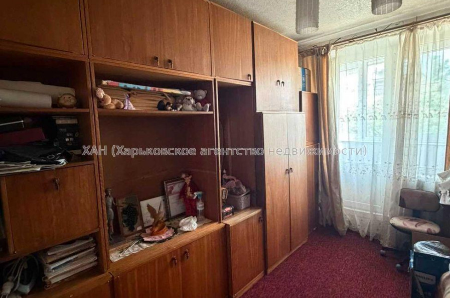 Продам квартиру, Старошишковская ул. , 3  ком., 64.70 м², капитальный ремонт 
