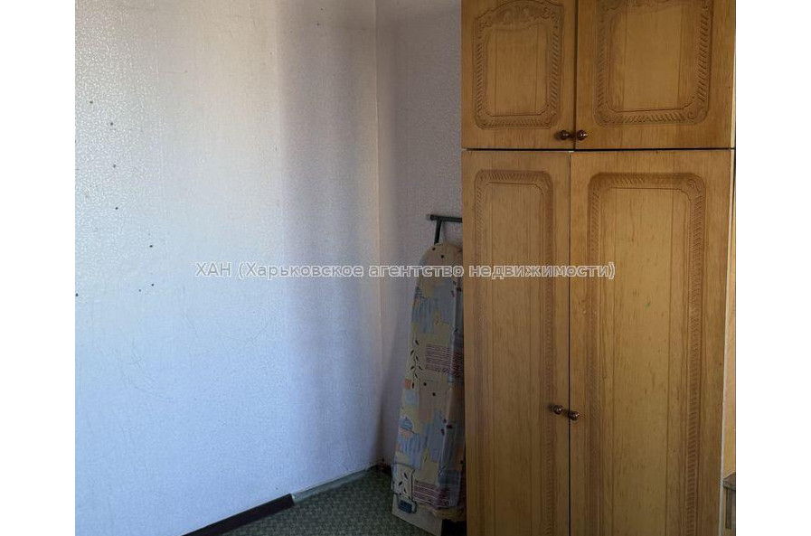 Продам квартиру, Валентиновская ул. , 3  ком., 65 м², косметический ремонт 