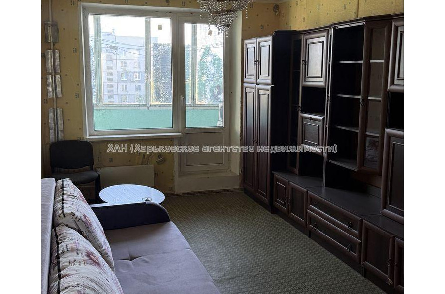 Продам квартиру, Валентиновская ул. , 3  ком., 65 м², косметический ремонт 