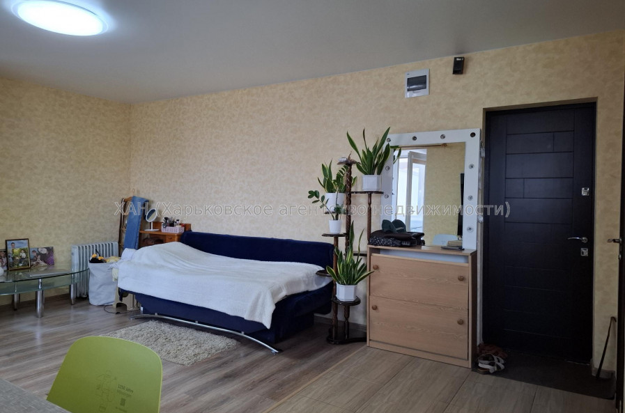 Продам квартиру, Деревянко ул. , 1  ком., 28.90 м², капитальный ремонт 