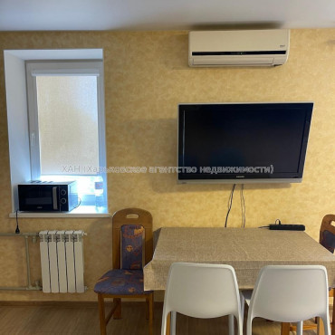 Продам квартиру, Деревянко ул. , 1  ком., 28.90 м², капитальный ремонт 