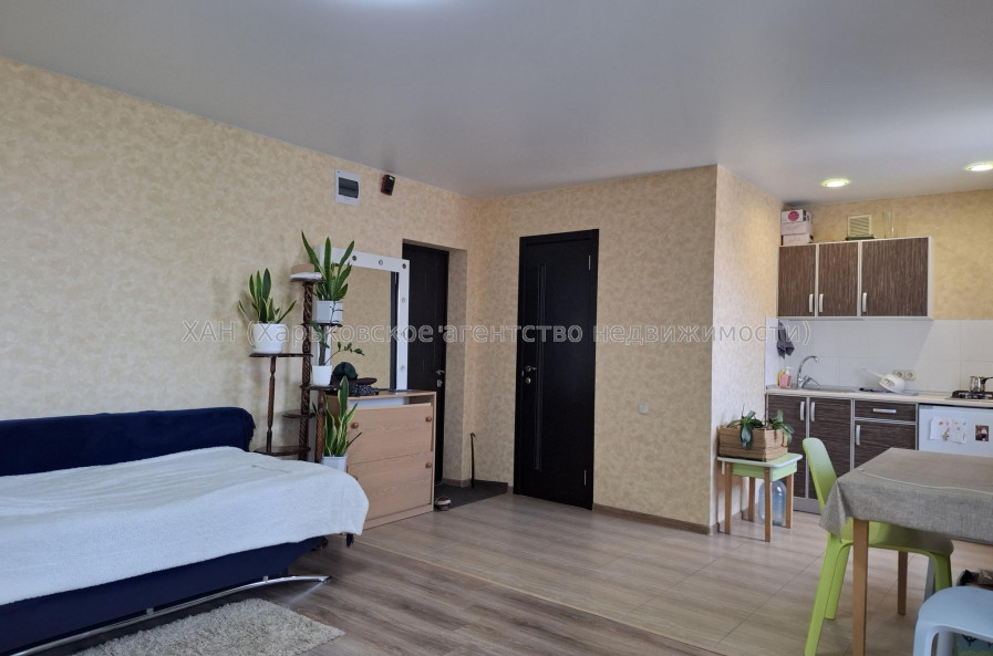 Продам квартиру, Деревянко ул. , 1  ком., 28.90 м², капитальный ремонт 