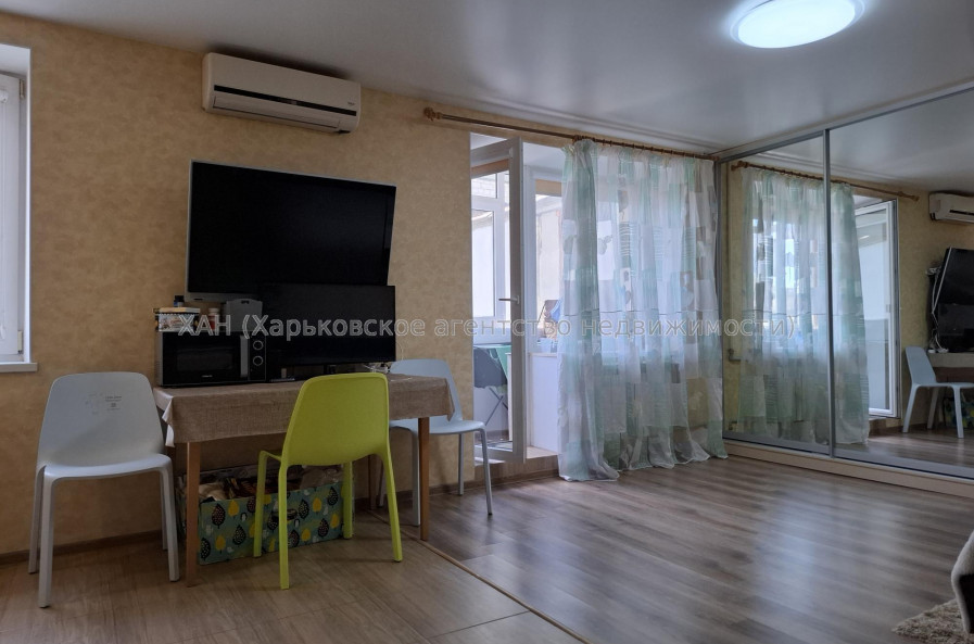Продам квартиру, Деревянко ул. , 1  ком., 28.90 м², капитальный ремонт 