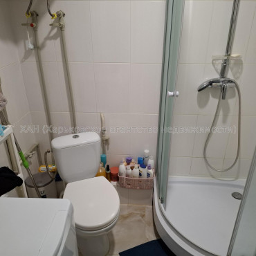 Продам квартиру, Деревянко ул. , 1  ком., 28.90 м², капитальный ремонт 