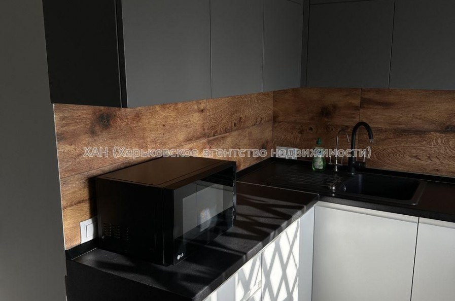 Продам квартиру, Салтовское шоссе , 1  ком., 28 м², евроремонт 
