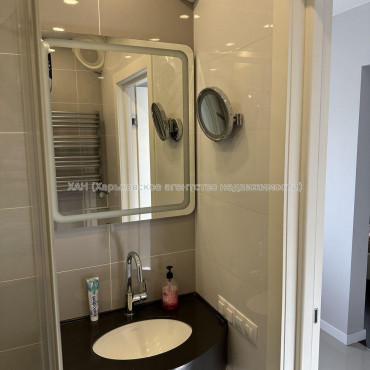 Продам квартиру, Салтовское шоссе , 1  ком., 28 м², евроремонт 