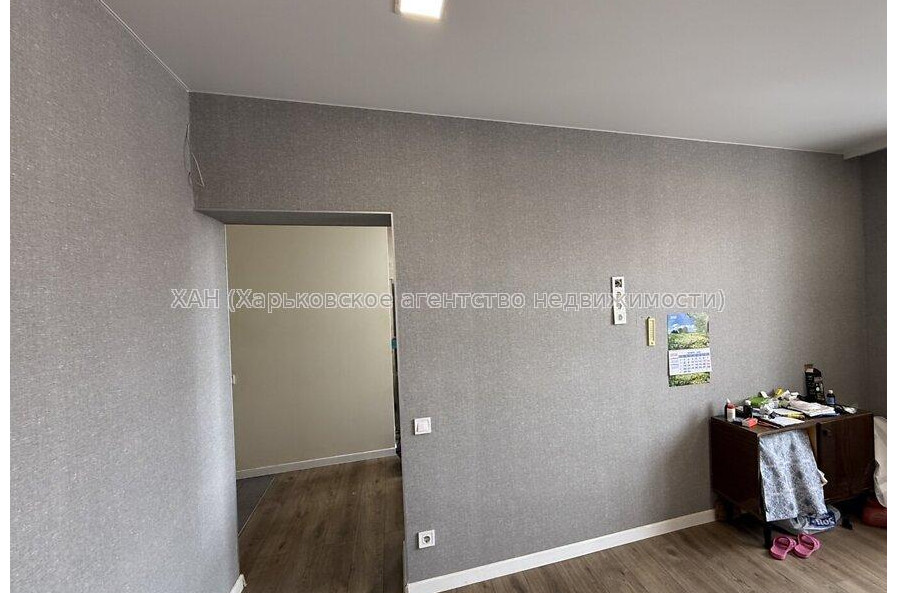 Продам квартиру, Ньютона ул. , 1  ком., 38 м², без ремонта 