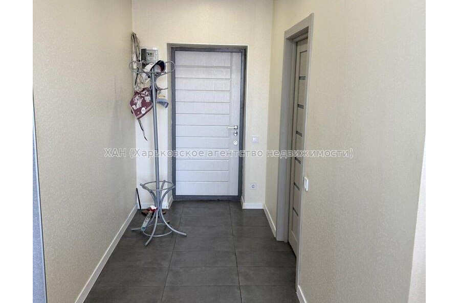 Продам квартиру, Ньютона ул. , 1  ком., 38 м², без ремонта 