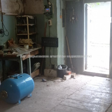 Продам нежитлову нерухомість, гараж/паркинг , 20 м²