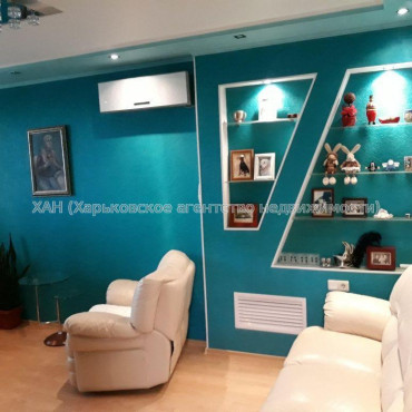 Продам квартиру, Леся Сердюка ул. , 3  ком., 72 м², евроремонт 