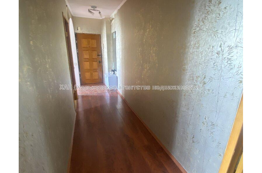 Продам квартиру, Соборности Украины ул. , 3 кім., 65 м², капитальный ремонт 