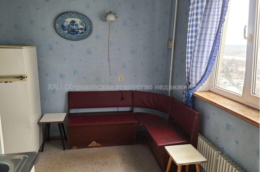 Продам квартиру, 4  ком., 86.60 м², советский ремонт 