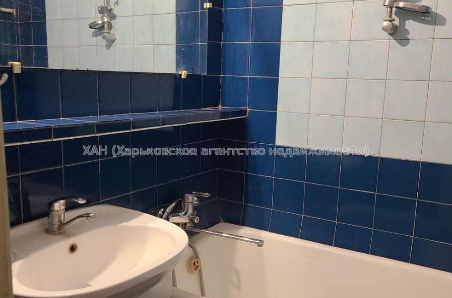 Продам квартиру, 4  ком., 86.60 м², советский ремонт 