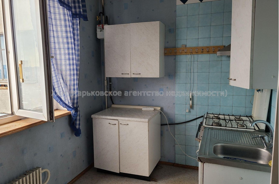 Продам квартиру, 4  ком., 86.60 м², советский ремонт 
