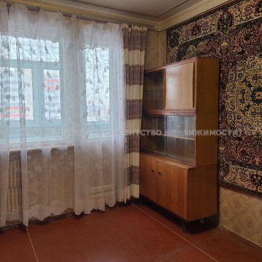 Продам квартиру, 4  ком., 86.60 м², советский ремонт 