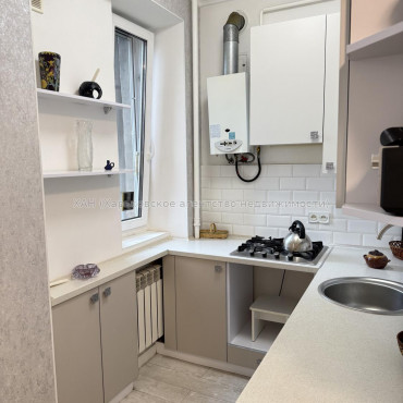 Здам квартиру, Куликовский спуск , 8/10 , 2 кім., 53 м², капитальный ремонт 