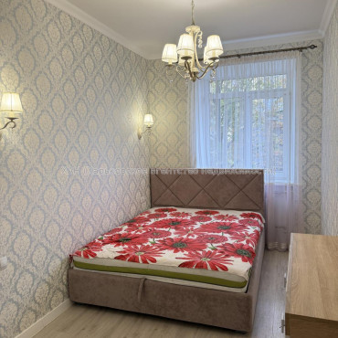 Здам квартиру, Куликовский спуск , 8/10 , 2 кім., 53 м², капитальный ремонт 