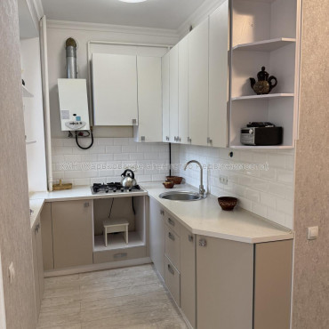 Здам квартиру, Куликовский спуск , 8/10 , 2 кім., 53 м², капитальный ремонт 