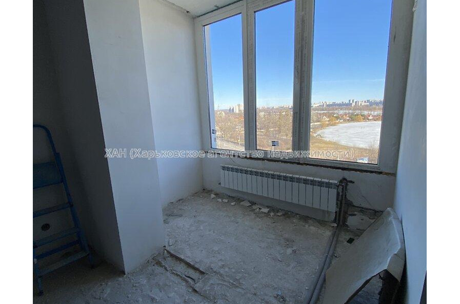 Продам квартиру, Борткевича ул. , 2 кім., 70 м², без ремонта 