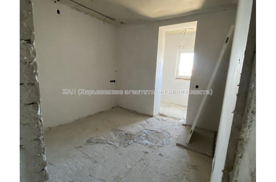Продам квартиру, Борткевича ул. , 2 кім., 70 м², без ремонта 