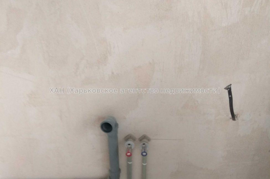 Продам квартиру, Борткевича ул. , 1  ком., 37 м², без ремонта 