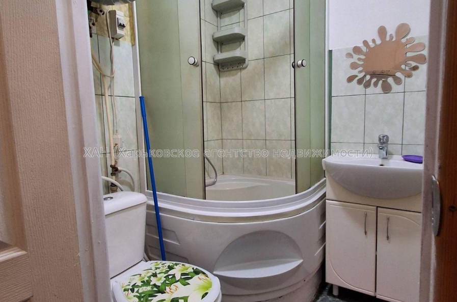 Продам квартиру, Камышева ул. , 1 кім., 27 м², косметический ремонт 