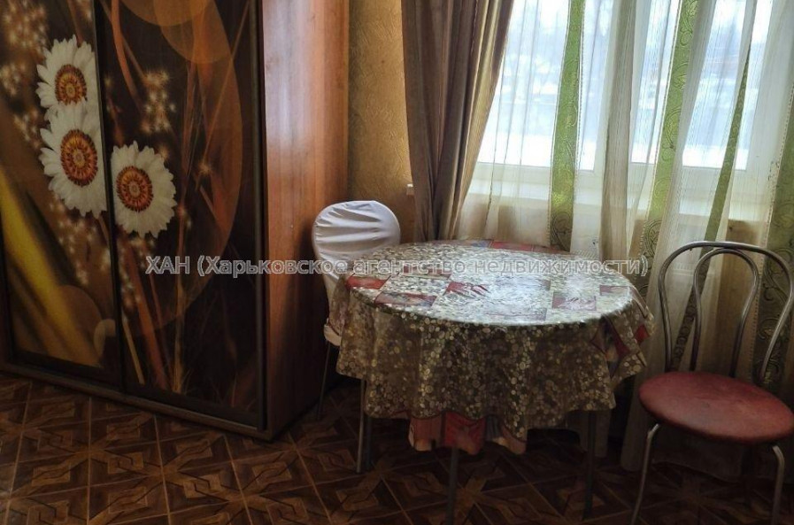 Продам квартиру, Камышева ул. , 1 кім., 27 м², косметический ремонт 