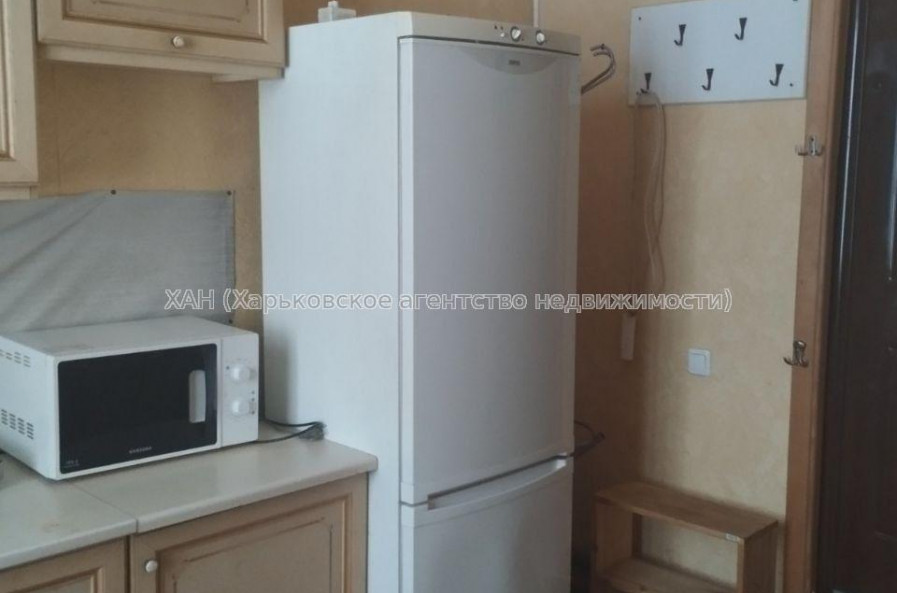 Продам квартиру, Камышева ул. , 1 кім., 27 м², косметический ремонт 