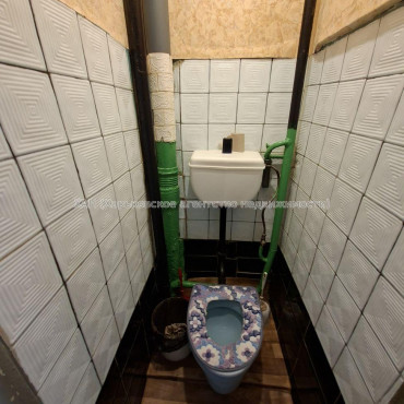 Продам квартиру, 23 Августа ул. , 1 кім., 12 м², советский ремонт 