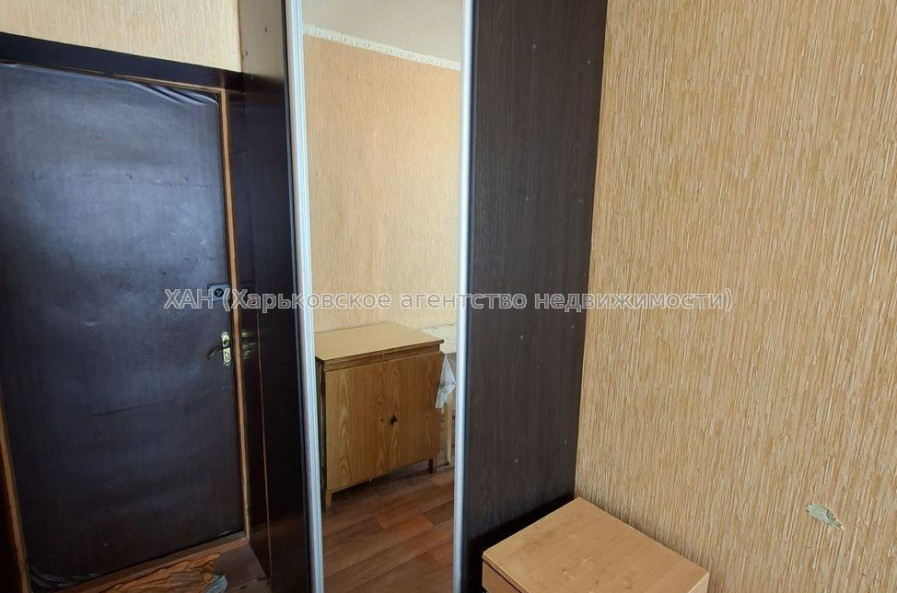 Продам квартиру, 23 Августа ул. , 1 кім., 12 м², советский ремонт 