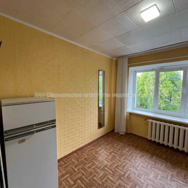 Продам квартиру, Шекспира ул. , 1 кім., 17 м², косметический ремонт 