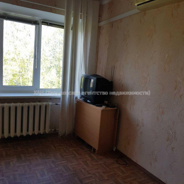 Продам квартиру, Шекспира ул. , 1 кім., 17 м², косметический ремонт 