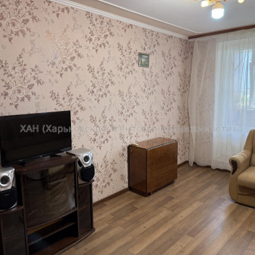 Сдам квартиру, Сергея Тимошенко ул. , 1  ком., 33 м², капитальный ремонт 