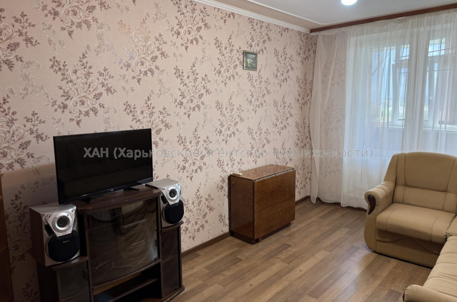 Сдам квартиру, Сергея Тимошенко ул. , 1  ком., 33 м², капитальный ремонт 
