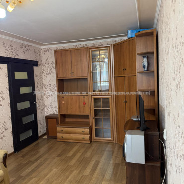 Сдам квартиру, Сергея Тимошенко ул. , 1  ком., 33 м², капитальный ремонт 