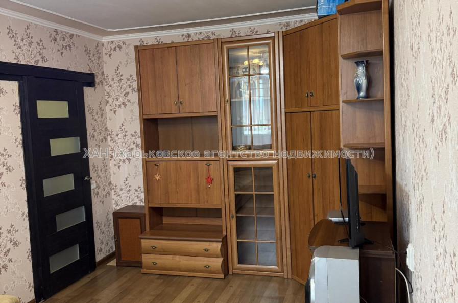 Сдам квартиру, Сергея Тимошенко ул. , 1  ком., 33 м², капитальный ремонт 