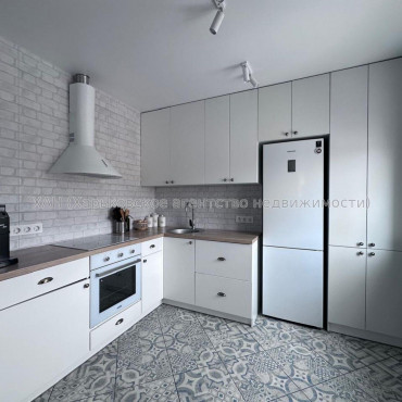 Продам квартиру, Героев Харькова просп. , 2  ком., 64 м², евроремонт 