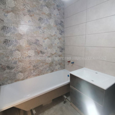 Продам квартиру, Мира ул. , 1  ком., 37 м², капитальный ремонт 