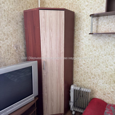 Продам квартиру, Павловская ул. , 1  ком., 18 м², косметический ремонт 