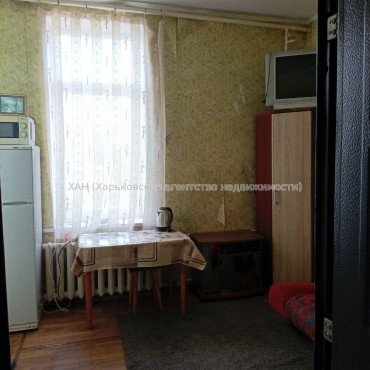 Продам квартиру, Павловская ул. , 1 кім., 16 м², косметический ремонт 
