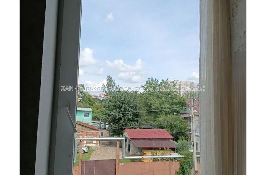 Продам квартиру, Павловская ул. , 1 кім., 16 м², косметический ремонт 