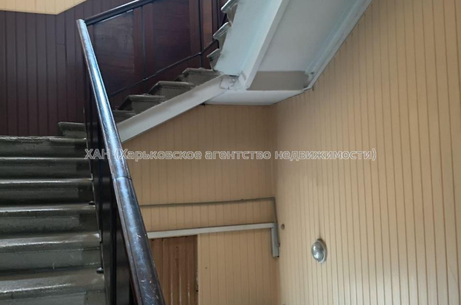 Продам квартиру, Павловская ул. , 1 кім., 16 м², косметический ремонт 